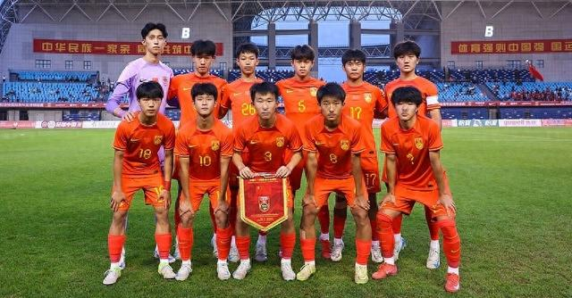 华体会官方网站-中国U16男足3-2战胜塔吉克斯坦U16男足，取得两连胜|国家队|北京|袁博涵|霍吉耶夫|彭熙然_新浪新闻