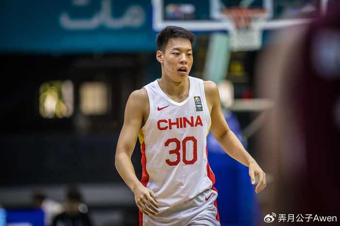 华体会官方网站-他凭啥打17分钟？3中0+3犯2失误，球迷：这种关系户不该进国家队|郭士强|刘金雨|刘礼嘉|上海男篮|中国男篮_新浪体育_新浪新闻